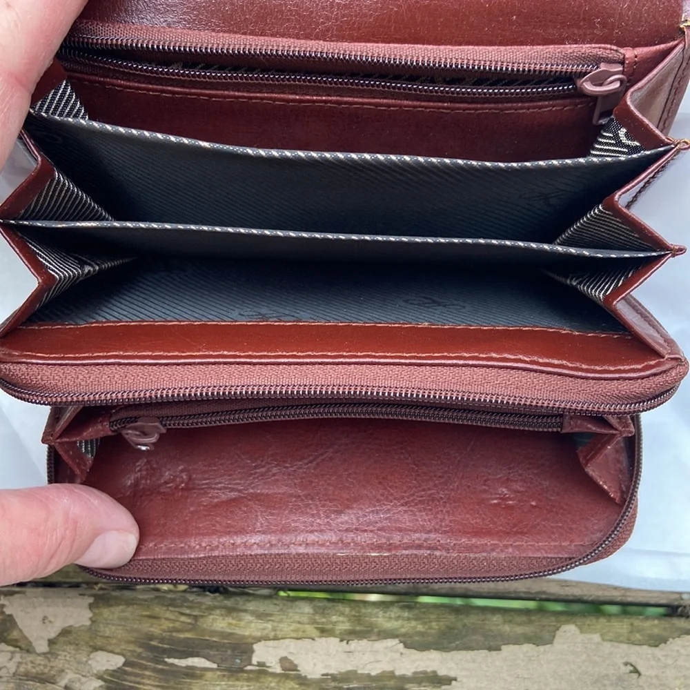 Italian Leather Wallet Dark Red, many compartments, functional, nice condition - Picture 11 of 14